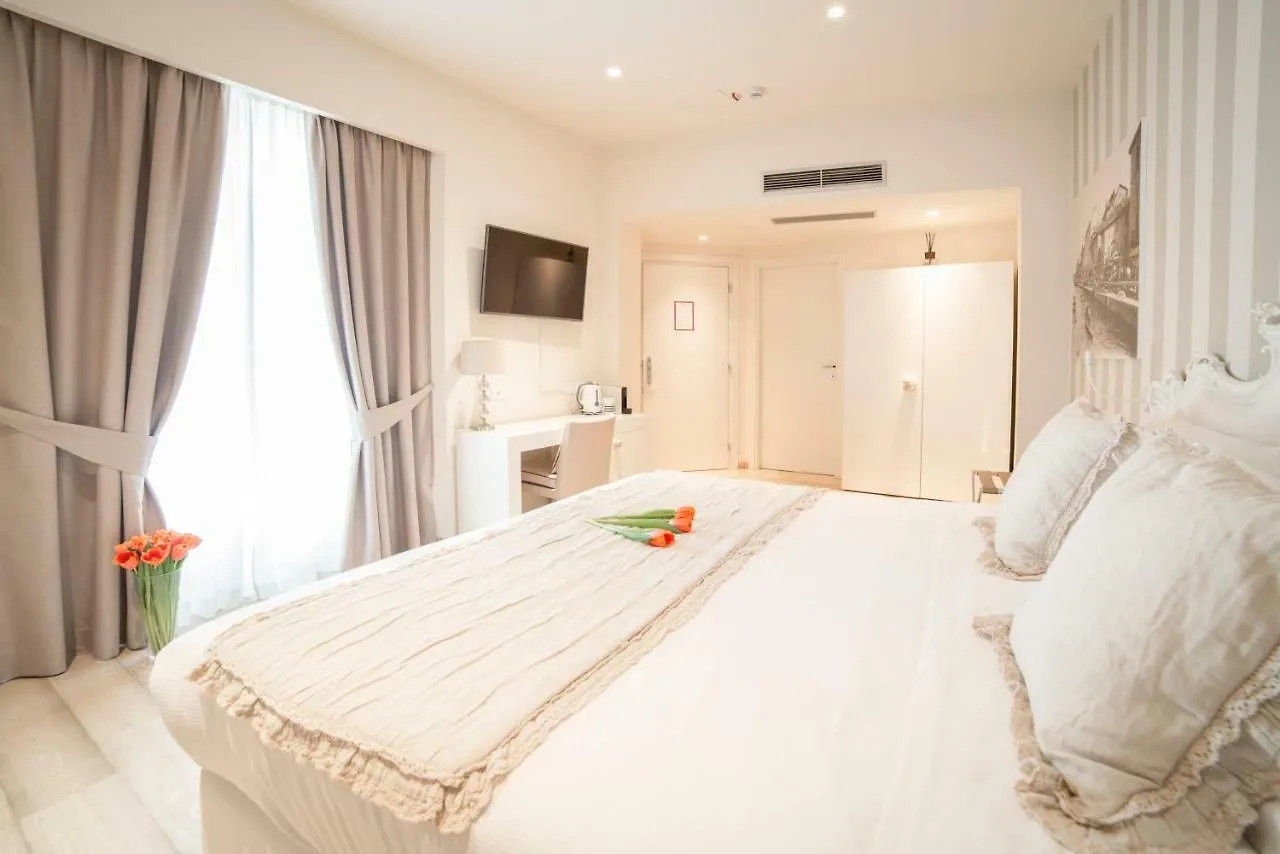 ** Guest house Rooms Milano Duomo Italy