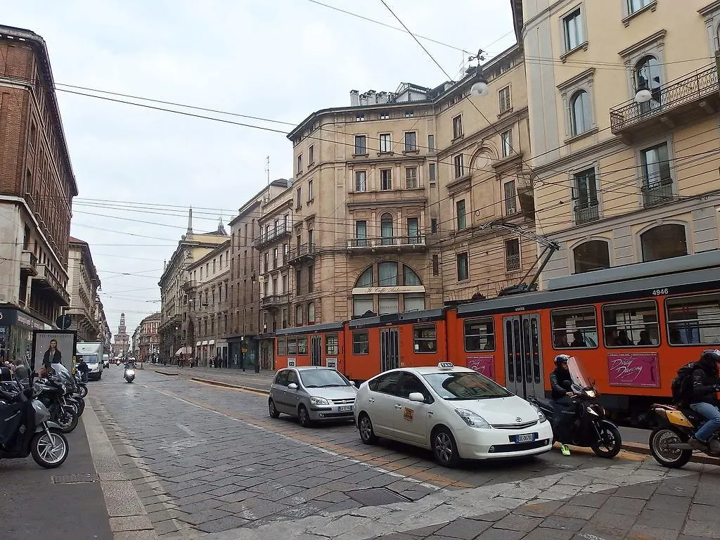 Rooms Milano Duomo 2*, Mailand Italien