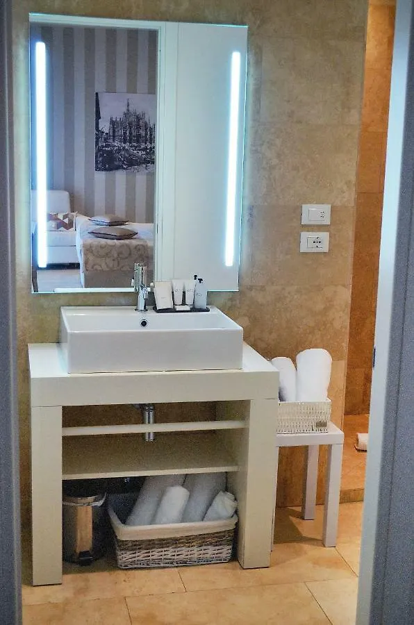 Rooms Milano Duomo Gasthof